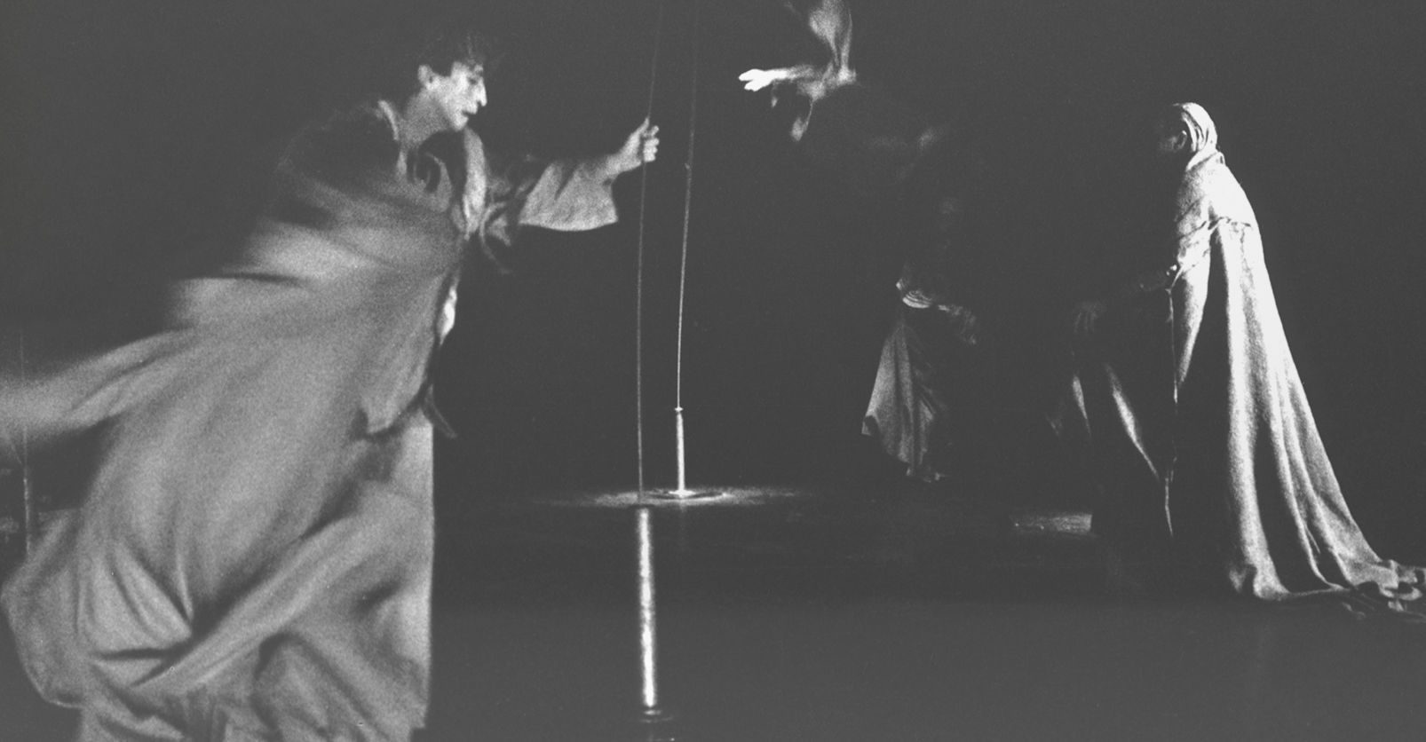 1ostraka-mvt web_edited.jpg